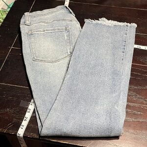 Max Studio Light Blue Cropped Jeans nwot